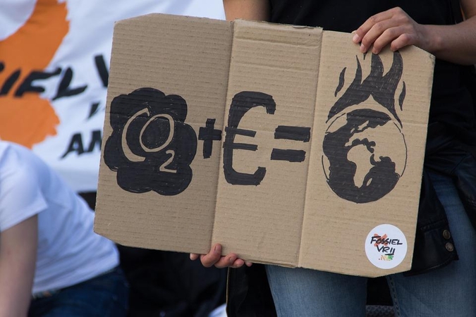 Naujoji Zelandija priėmė kovos su klimato kaita įstatymą: kam šie nurodymai negalios?