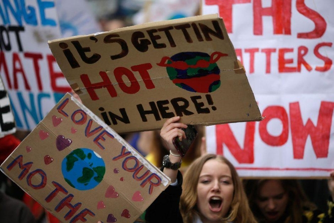Turtingos šalys skatinamos kompensuoti klimato kaitos žalą