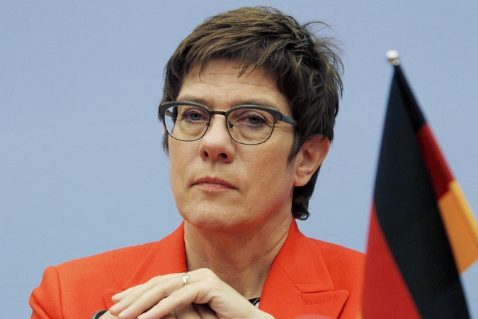Vokietijos gynybos ministrė Sirijoje siūlo steigti kontroliuojamą saugumo zoną