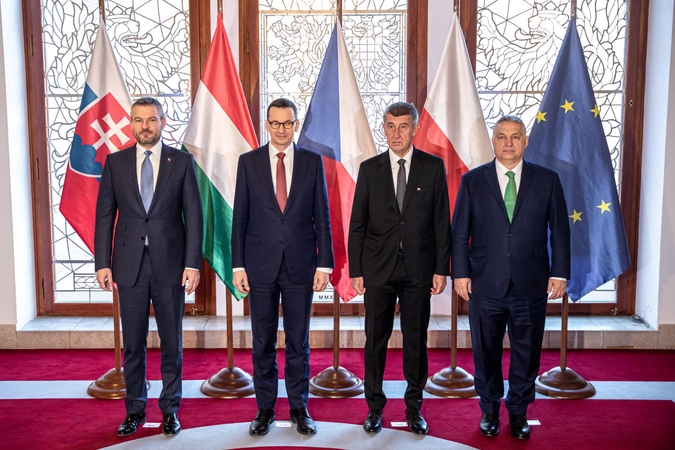 Višegrado šalys reikalauja apsaugoti ES išorės sienas