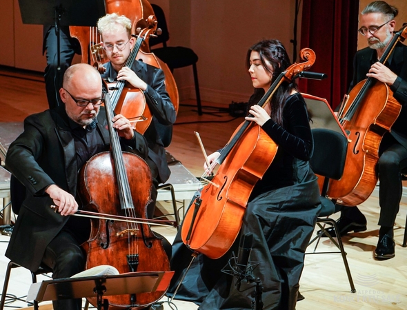 Klaipėdos kamerinis orkestras ir jo meno vadovas M. Bačkus