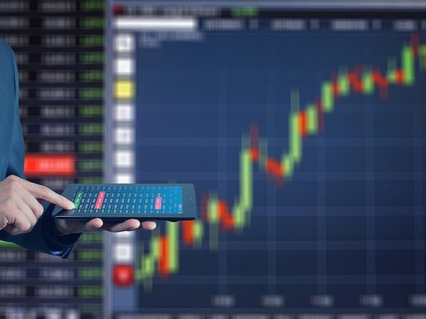 JT: tiesioginės užsienio investicijos šiemet smuks 40 proc.