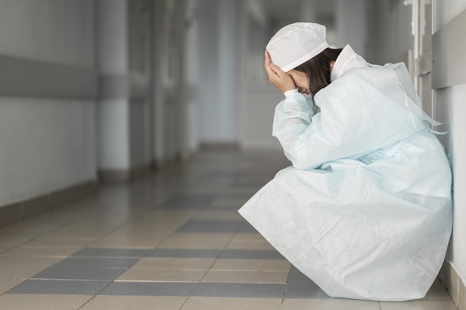 Mirtys nuo COVID-19: tarp aukų – nė 30 metų nesulaukęs asmuo
