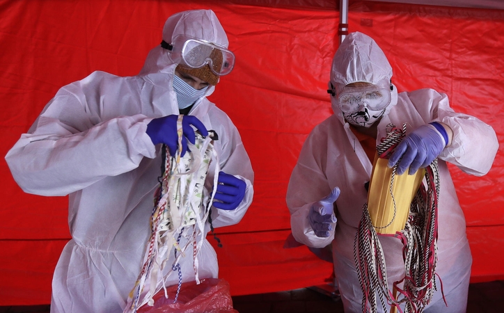 Čekijoje per koronaviruso epidemiją testuojama „išmaniojo karantino sistema“
