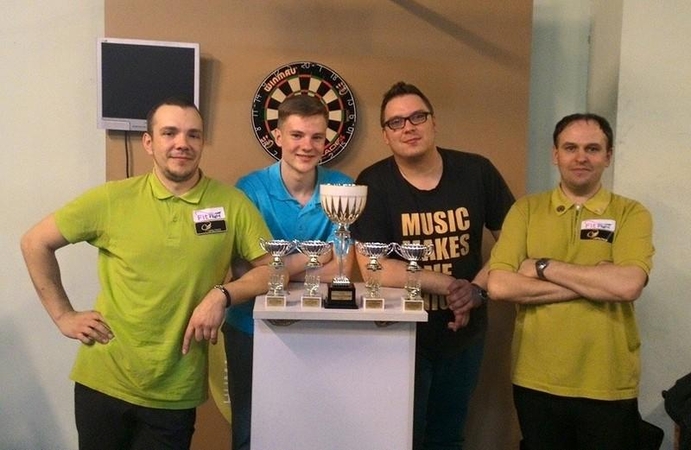 Vyrų komanda - nugalėtoja. S.Kazakauskas, R.Aniulis, T.Riaubiškis ir D.Labanauskas.