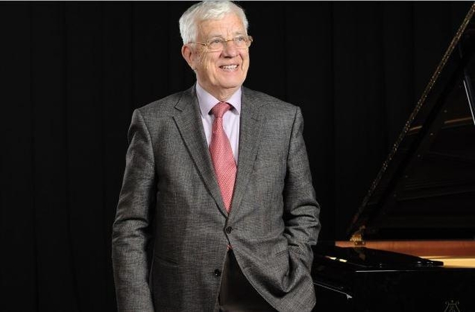 Latvijos populiariosios muzikos kompozitoriui R. Paului sukako 80 metų