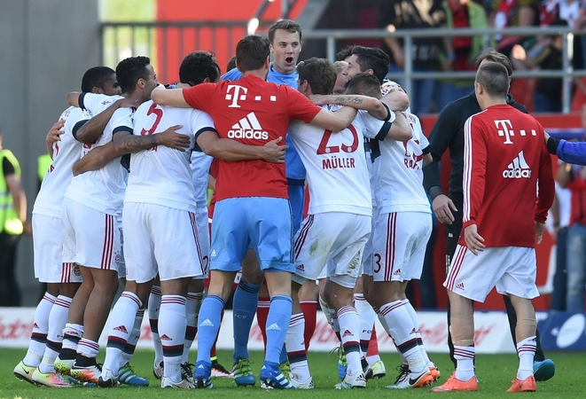Miuncheno „Bayern“ vienuolikė vėl triumfavo Vokietijos futbolo elite