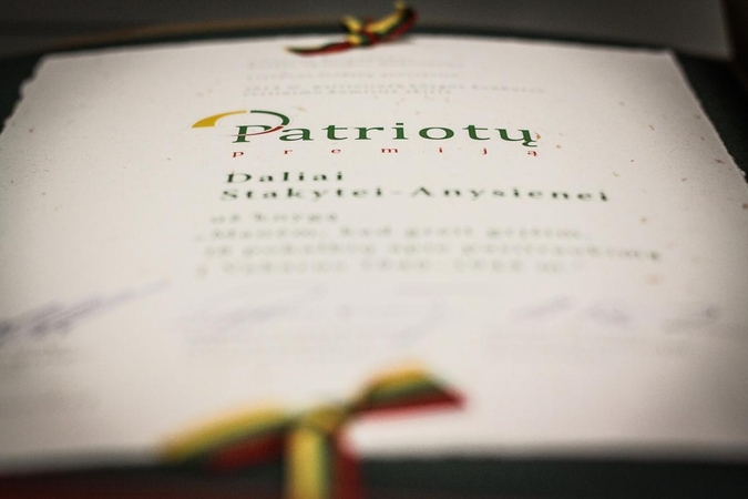 Knygų mugėje apdovanoti "Patriotų" premijos laureatai