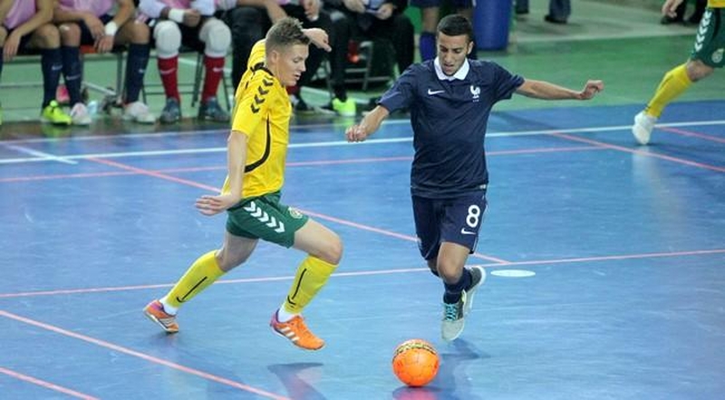 Pirmą kartą „Siemens“ arenoje – futbolo rinktinių dvikovos