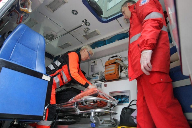 Iš ministerijos – greitosios pagalbos automobiliai be medicininės įrangos