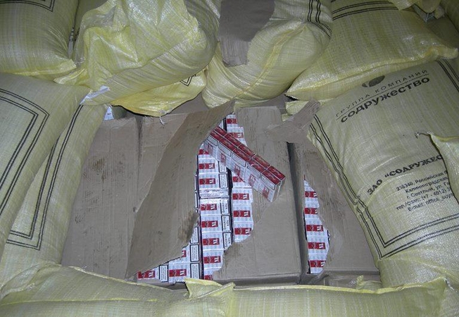 Po sojų miltais – kontrabandinės cigaretės