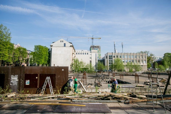 Kodėl stringa automobilių aikštelės prie „Merkurijaus“ projektas?
