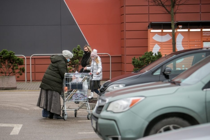 Primena, kaip per šventes dirbs didieji prekybos centrai, bankai