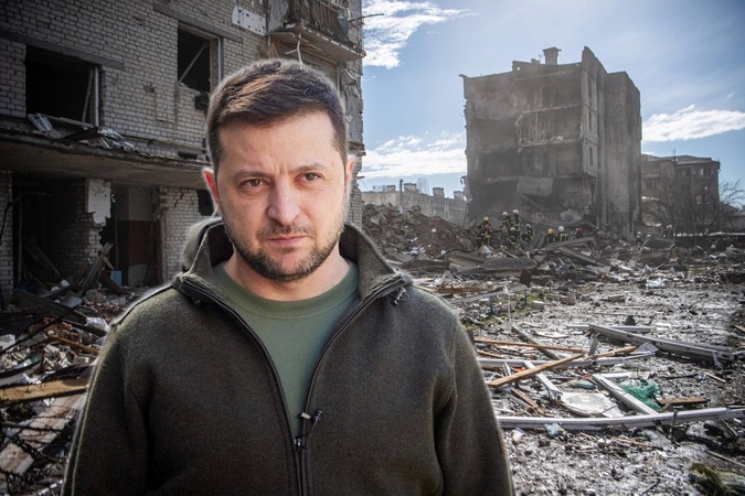 Karas: vėl pataikyta į cisterną su azoto rūgštimi, V. Zelenskis – Ukraina pasirengus tęsti derybas