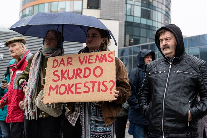 Vilniuje vėl rengiamas protestas prieš didesnes viešojo transporto kainas