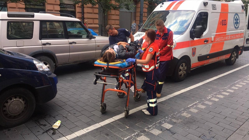 Gedimino prospekte partrenkta pėsčioji