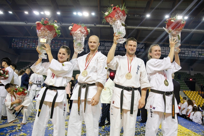 Istorinis kiokušin karatė pasaulio čempionato derlius – trys aukso medaliai
