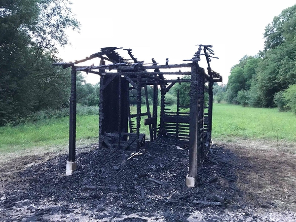 Vandalai niokojo Nevėžio kraštovaizdžio draustinį