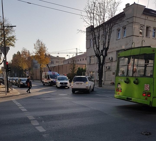 Kauno centre partrenkta pėsčioji