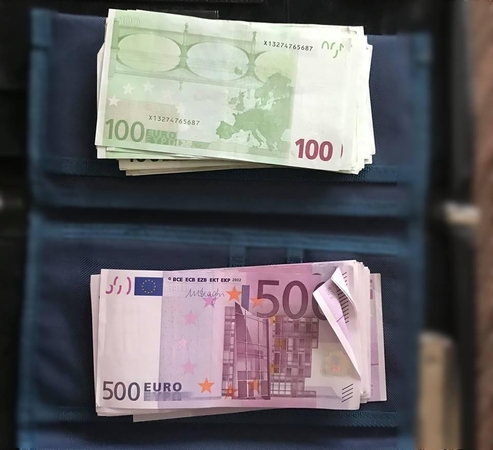 STT: pas korupcija įtariamus teisėjus rasta 200 tūkst. eurų grynųjų