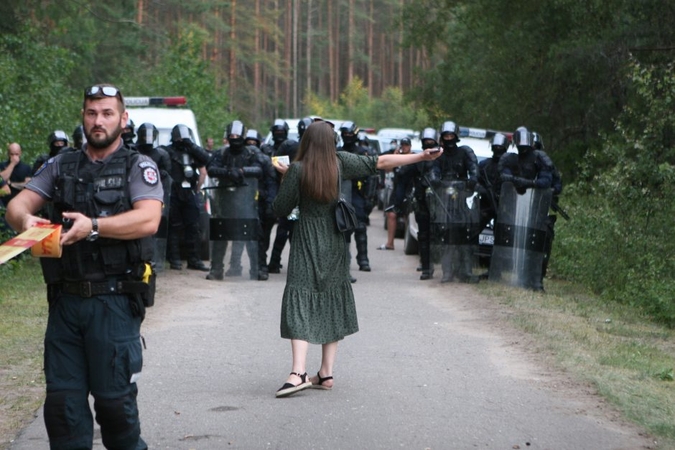 Policija su Rūdninkų bendruomene tarėsi dėl migrantų apgyvendinimo: buvo ir diskusijų, ir ginčų