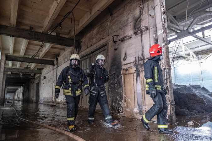 Alytaus gaisrą gesinusių pareigūnų organizme – padidėjęs sunkiųjų metalų kiekis