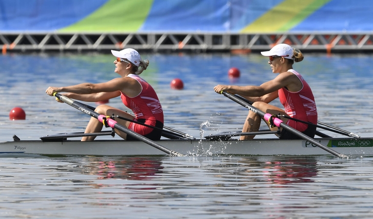 Magdalena Fularczyk-Kozlowska ir Natalia Madaj