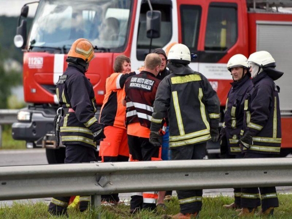 Praėjusi para keliuose: nukentėjo septyni žmonės