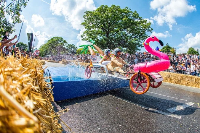 Paskelbta „Red Bull muilinių lenktynių“ programa