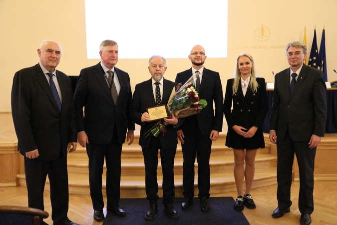 Apdovanoti Kauno miesto mokslo premijų laureatai