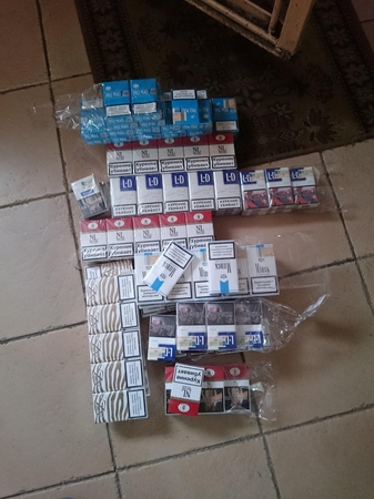 Pardavėja kontrabandines cigaretes slėpė ventiliacijos angoje