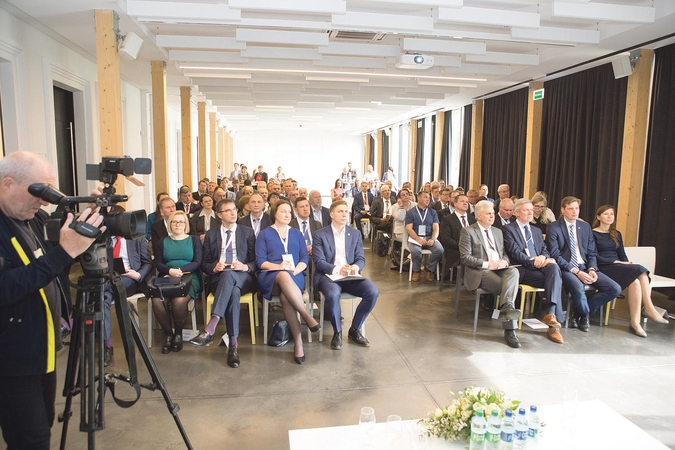 Dalyviai: akimirka iš konferencijos.