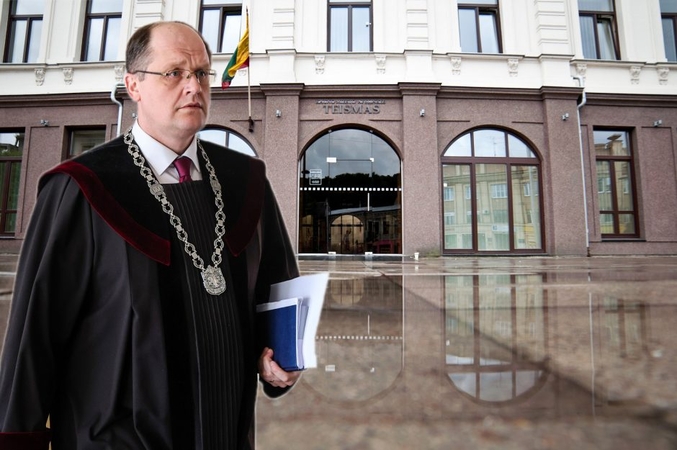 Teismo pirmininkas politikuoja?