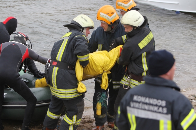 Gyvulius ganantis vyras pamatė kraupų vaizdą – paniręs veidu į vandenį gulėjo negyvas žmogus