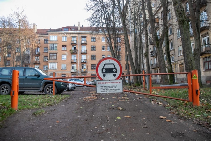 Karas dėl vietos automobiliui: gyventojų išmonė atima žadą