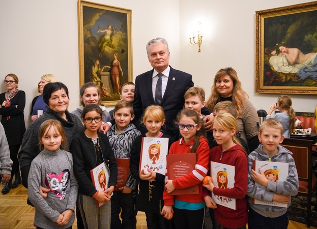 Vaikų gynimo dieną prezidentas aiškinsis jų lūkesčius