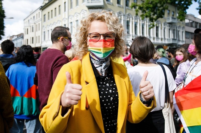Siūlymas nebedrausti pasakoti vaikams apie LGBTQ sukėlė šaršalą: bando įtikti rinkėjams? 