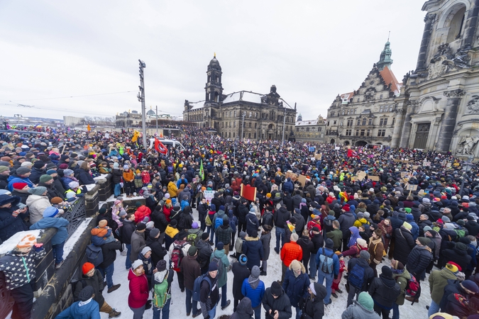 Vokietijos prezidentas negaili pagyrų protestuotojams: jie gina mūsų žmogiškumą
