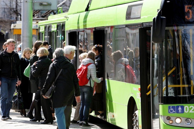 Kaip Kaune tobulinti viešąjį transportą? (kviečia į diskusiją)