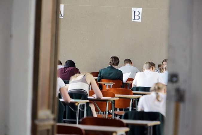 Skelbiami pirmųjų brandos egzaminų rezultatai 