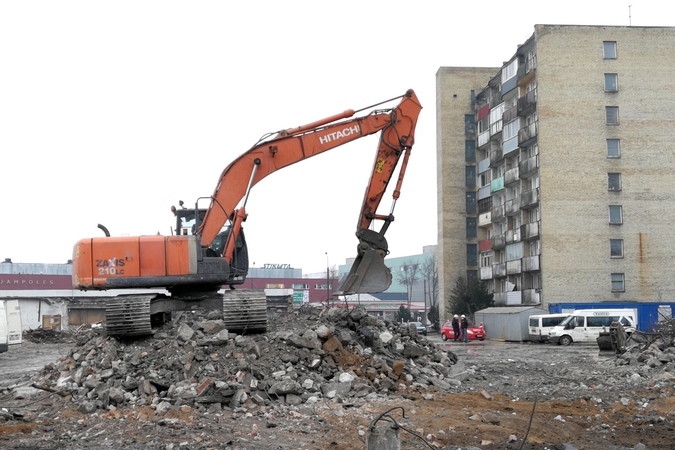 Iš Daktarų restorano – griuvėsiai