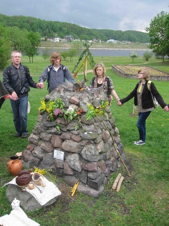 Perimamumas: kauniečiams, kaip ir visiems Mildos garbintojams, ši šventė – šiuolaikinio žmogaus susitikimas su baltiškosiomis tradicijomis.