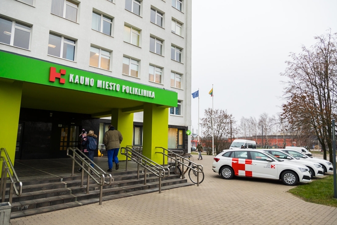 Ragina be būtino reikalo nevykti į polikliniką