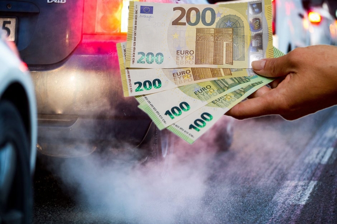 Vairuotojams pasiūlė 1 tūkst. eurų: štai, ką reikia padaryti  