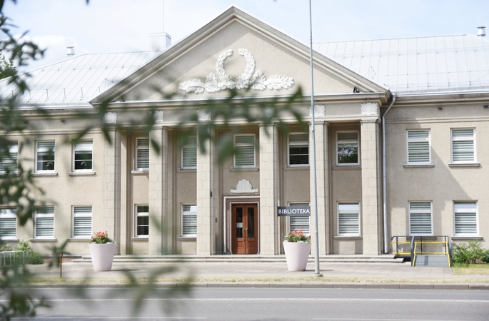 Jonavos biblioteką siūloma pavadinti rašytojo G. Kanovičiaus vardu