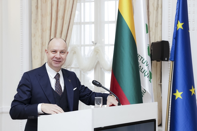 A. Veryga pristatė Prezidento rinkimų programą ir komandą