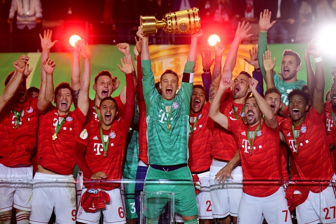 Vokietijos taurė sugrįžo į „Bayern“ futbolininkų rankas