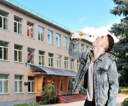 Išsiaiškino, kaip dažnai moksleiviai geria ir rūko: rezultatai šokiruoja
