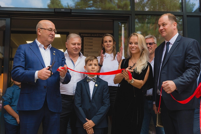 Kauno meras per naujos mokyklos Romainiuose atidarymą: nesiruošiame sustoti