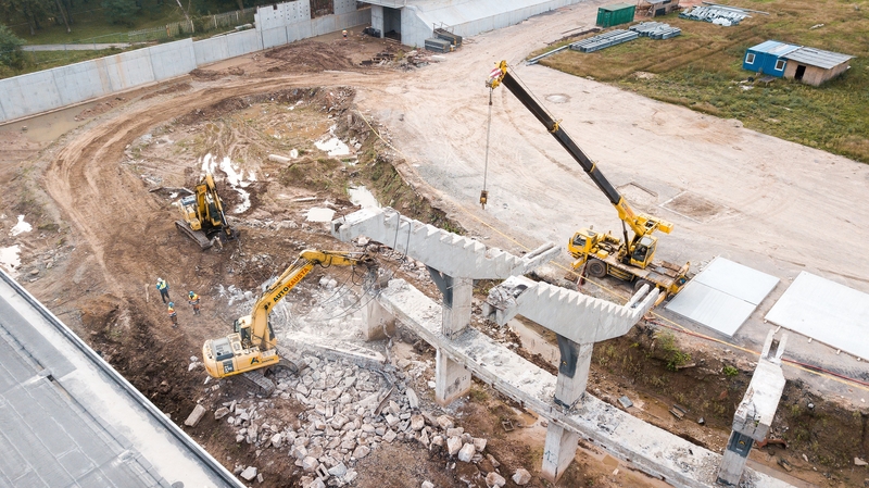 Statybinė technika grįžta į S. Dariaus ir S. Girėno stadioną: prasideda realūs darbai